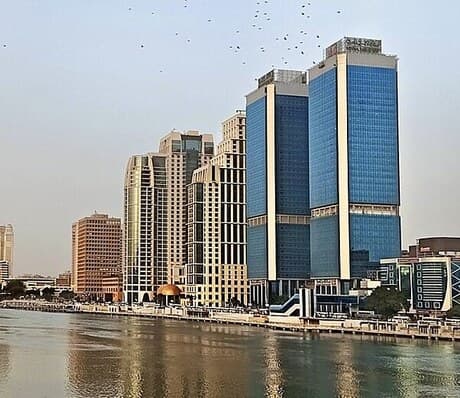 القاهرة
