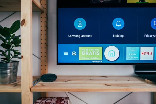 شاشة إل جي OLED evo C3 سمارت 65 بوصة 4K تردد 120Hz للألعاب والسينما