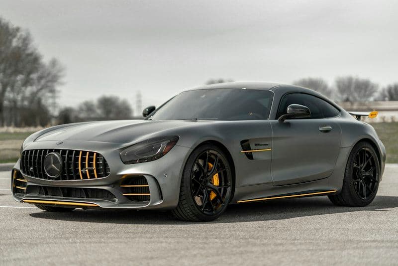 مرسيدس بنز C200 موديل 2023 باقة AMG بحالة الزيرو